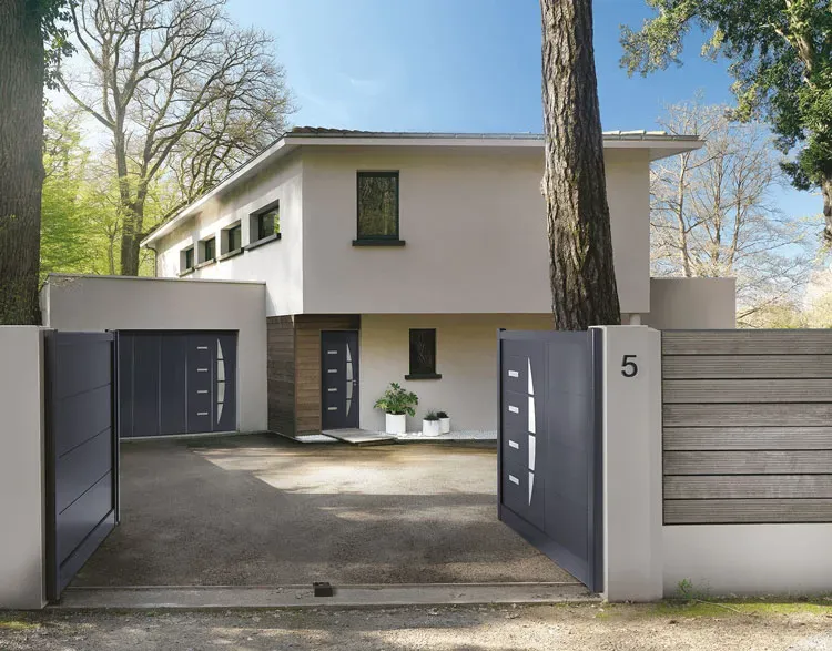 Porte de garage à Frontignan